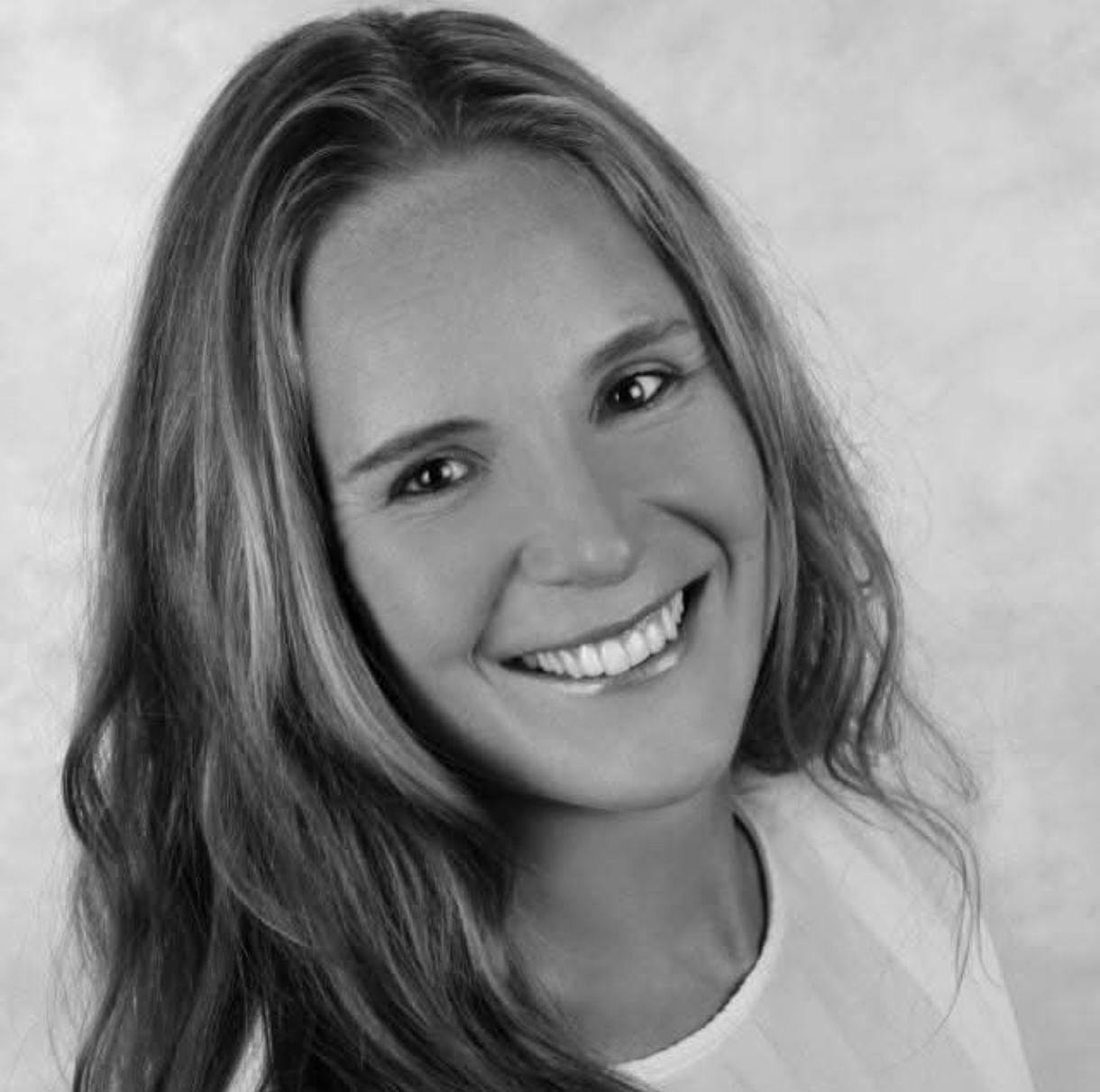 Mag. Mona Höfler